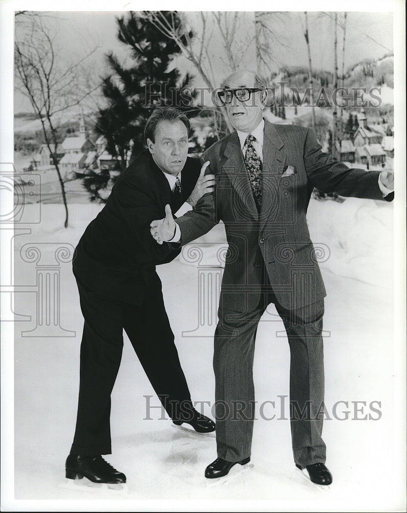 1992 Press Photo Corbin Bernsen and Shelley Berman in NBC-TV's "L.A. Law".- Historic Images
