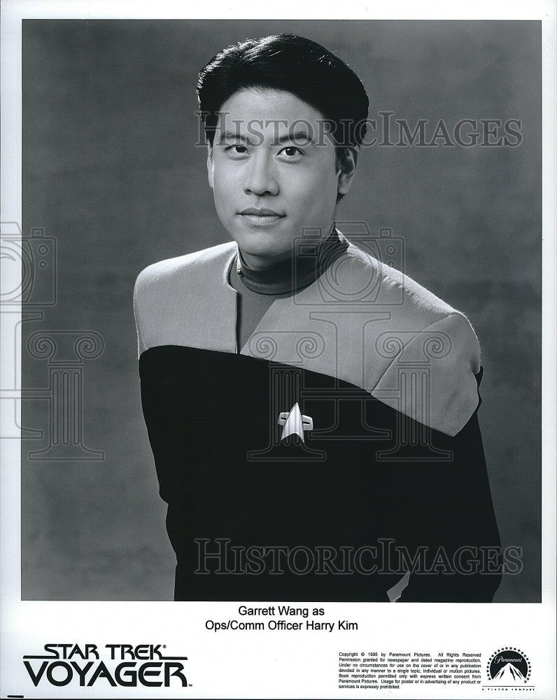 1995 Press Photo Actor Garrett Wang in &quot;&quot;Star Trek: Voyager&quot;- Historic Images