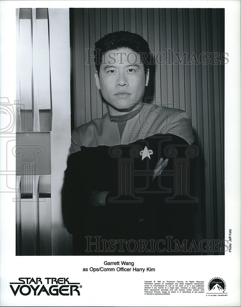 1999 Press Photo Garrett Wang &quot;Star Trek Voyager&quot;- Historic Images