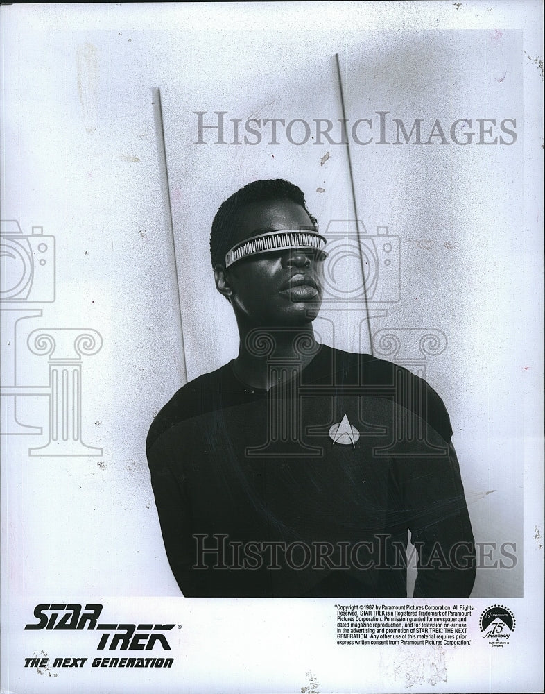 1987 Press Photo An unidentified actor &quot;Star Trek - The Next Generation&quot;- Historic Images