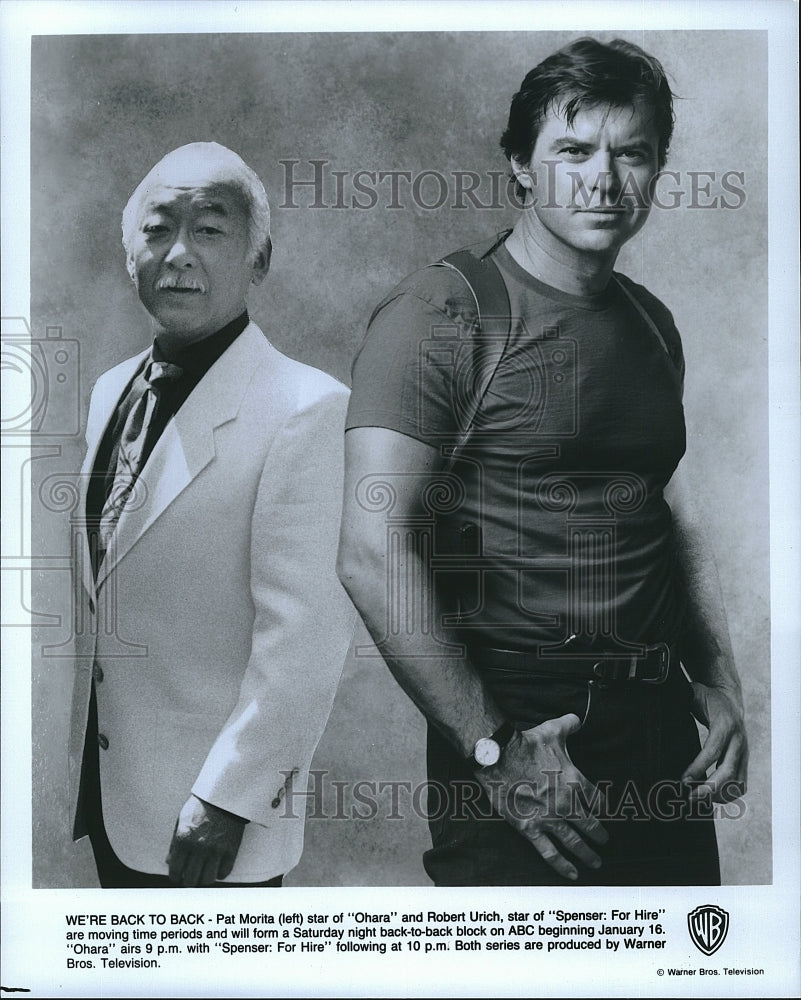 1985 Press Photo Pat Morita &quot;Ohara&quot;, Robert Urich &quot;Spenser: For Hire&quot;- Historic Images