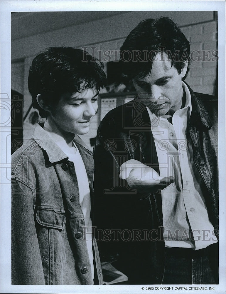 1986 Press Photo Starman Robert Hays Actor Series- Historic Images