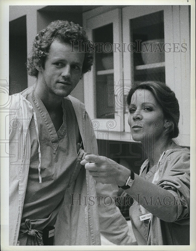 1983 Press Photo David Morse, Dorothy Fielding &quot;St. Elsewhere&quot;- Historic Images