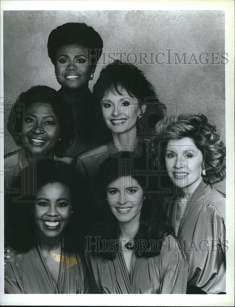 1989 Press Photo Joan Pringle, Gail Ramsey, Pat Crowley &amp; cast of &quot;Generations&quot;- Historic Images