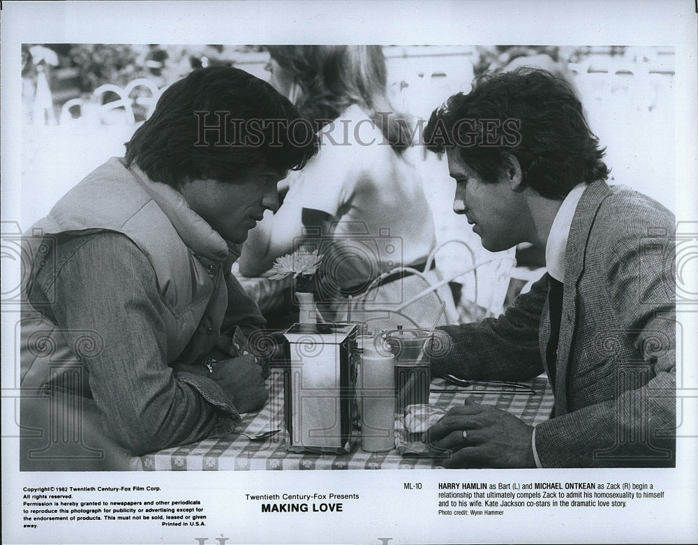 1982 Press Photo Michael Ontkean, Harry Hamlin &quot;Making Love&quot;- Historic Images