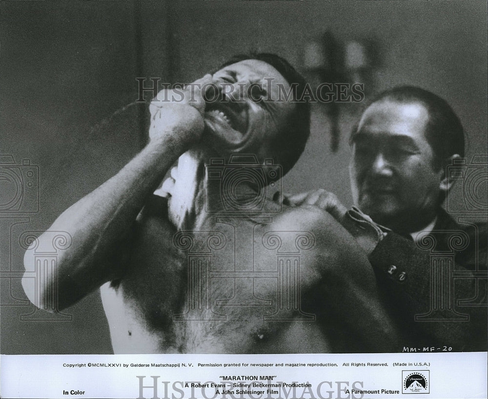 1976 Press Photo Roy Scheider in the film &quot;Marathon Man&quot;- Historic Images