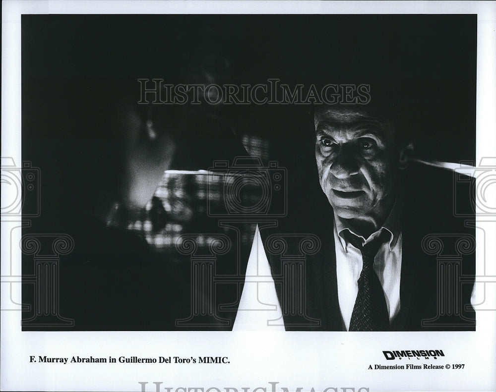 1997 Press Photo F. Murray Abraham in Guillermo Del Toro&#39;s &quot;Mimic&quot;- Historic Images