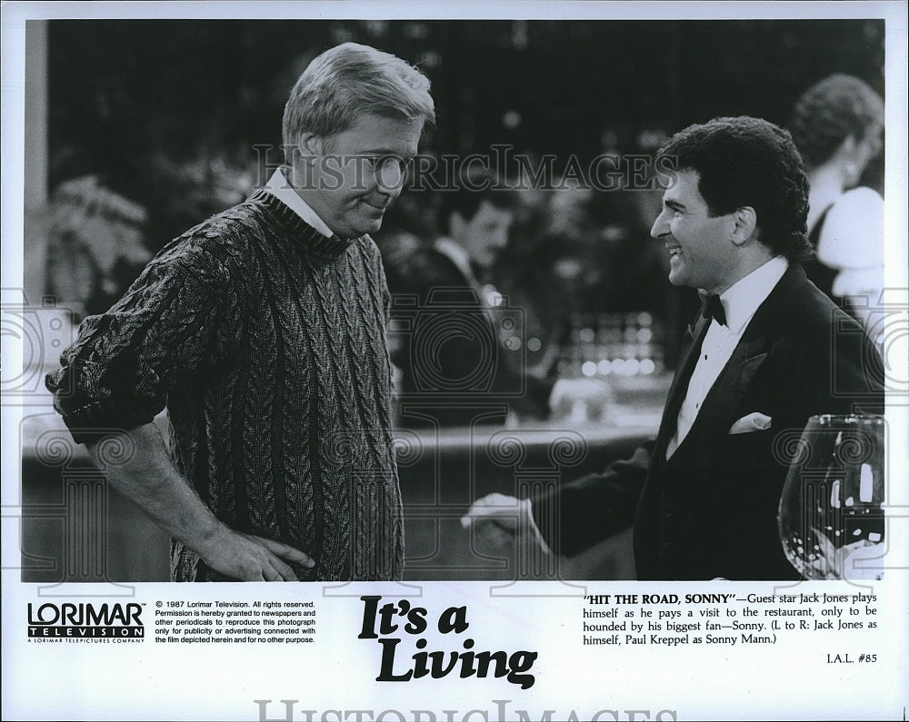 1987 Press Photo Jack Jones Actor Paul Kreppel It&#39;s A Living Sitcom TV Show- Historic Images