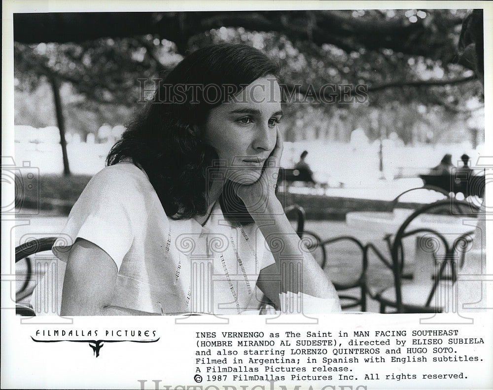 1987 Press Photo &quot;Man Facing Southeast&quot; starring Ines Verengo- Historic Images