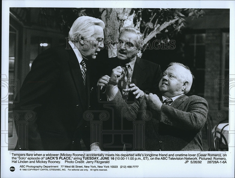 1992 Press Photo Jack&#39;s Place Mickey Rooney Cesar Romero - Historic Images