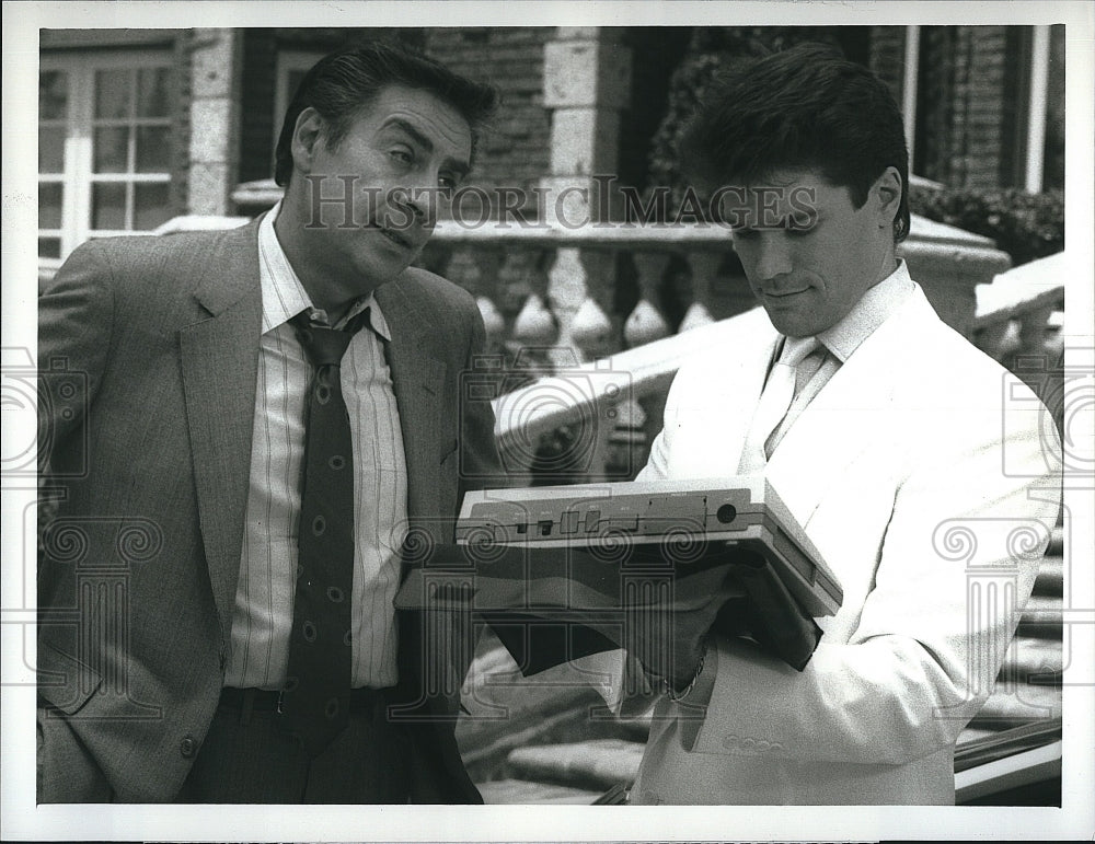 1987 Press Photo Jerry Orbach and Peter Reckell in &quot;The Law and Harry McGraw&quot;- Historic Images