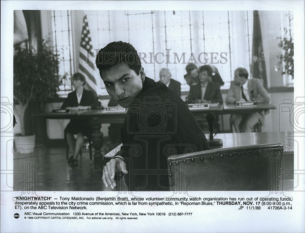 1988 Press Photo Benjamin Bratt Stars In &quot;Knightwatch&quot;- Historic Images