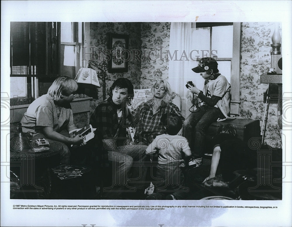 1987 Press Photo Goldie Hawn Stars In &quot;Overboard&quot;- Historic Images