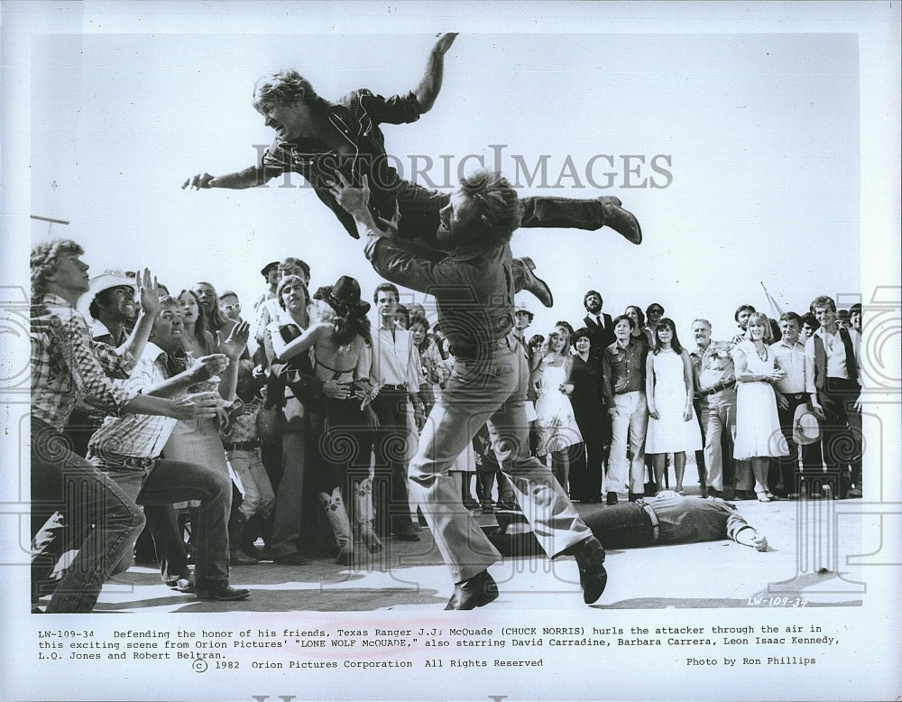 1982 Press Photo Actor Chuck Norris In &quot;Lone Wolf McQuade&quot;- Historic Images