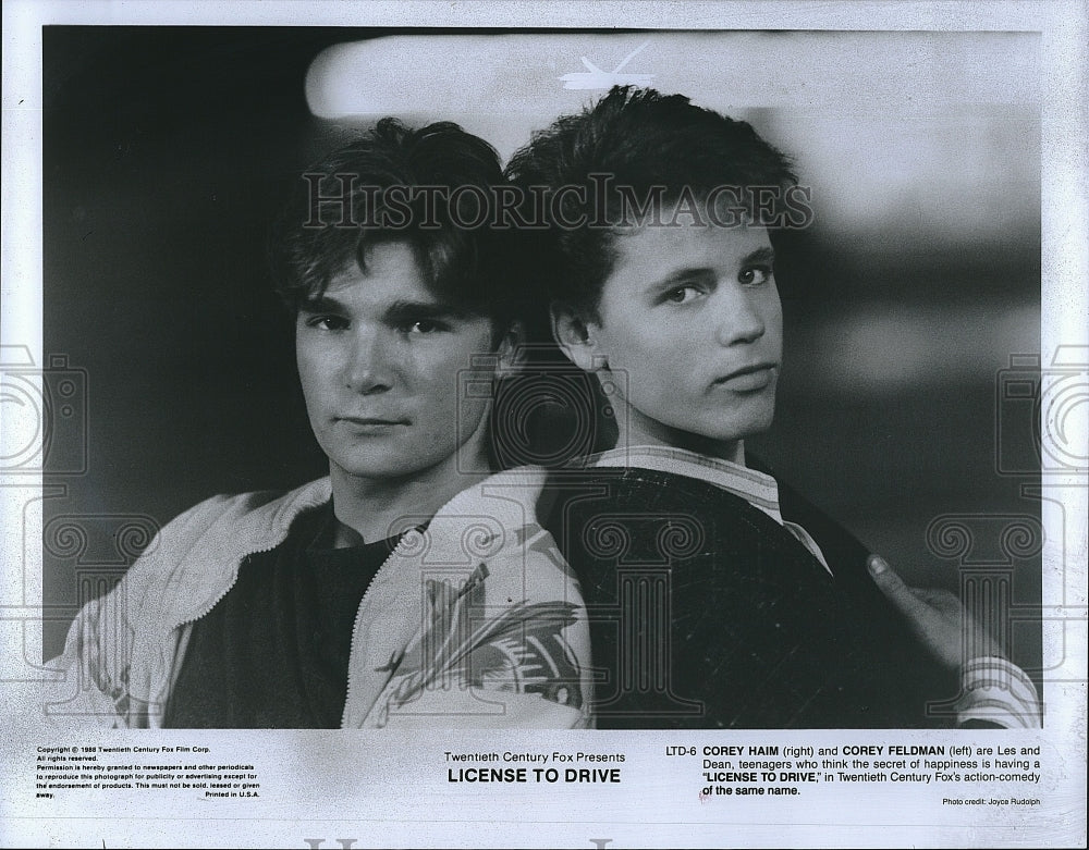 1988 Press Photo Corey Haim, Corey Feldman, &quot;License to Drive&quot;- Historic Images