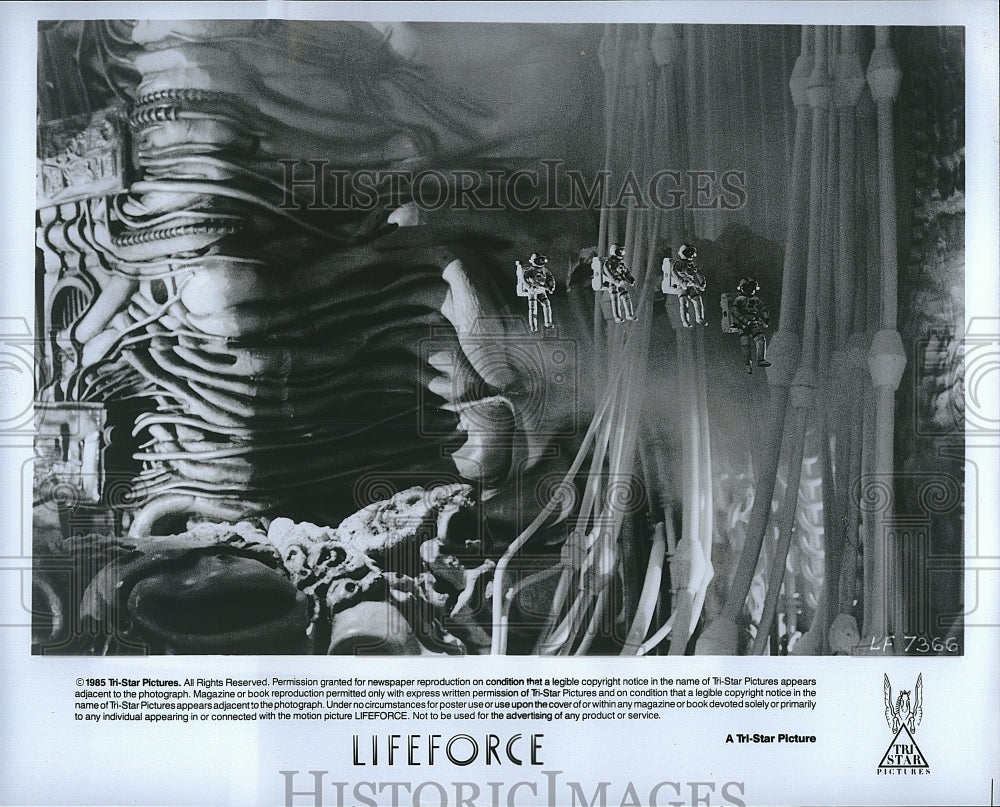 1985 Press Photo An Alien vessel in &quot;Lifeforce&quot;- Historic Images