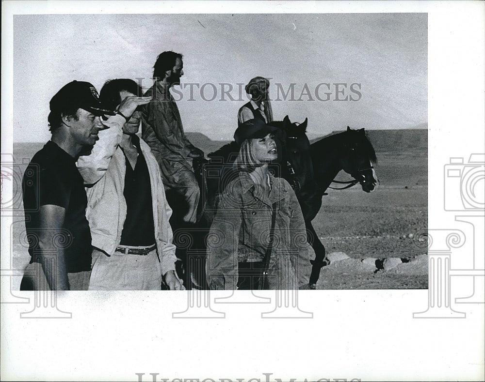 1987 Press Photo Actress Maryam d&#39;Abo in &quot;The Living Daylights&quot;- Historic Images