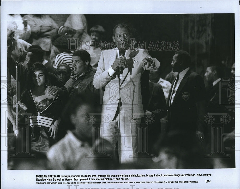 1988 Press Photo Actor Morgan Freeman in &quot;Lean On Me&quot;- Historic Images