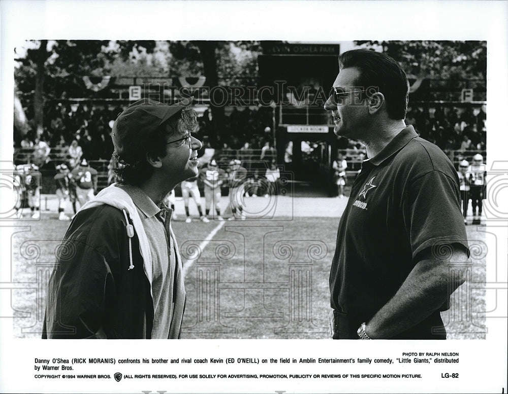 1994 Press Photo Actor Rick Moranis &amp; Ed O&#39;Neill on &quot;Little Giants&quot;- Historic Images