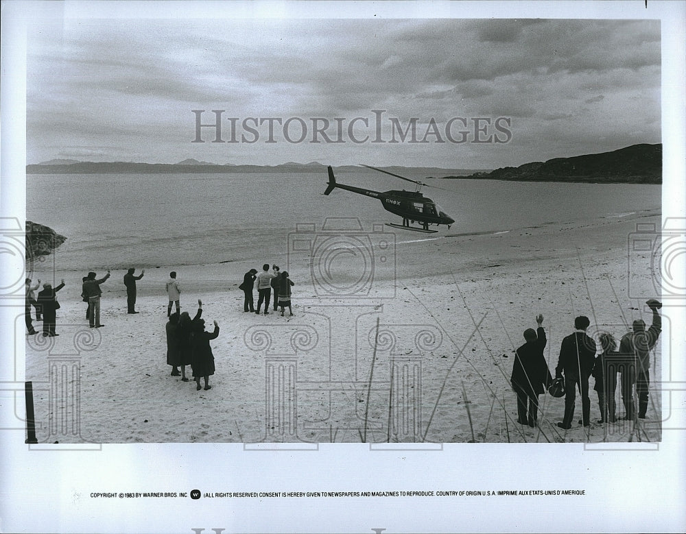 Press Photo Burt Lancaster Arriving by helicopter Movie- Historic Images