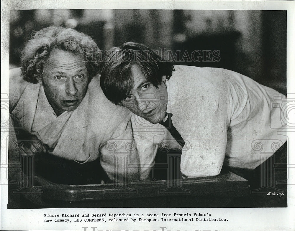 1983 Press Photo Pierre Richard &amp; Gerard Depardieu Star In &quot;Les Comperes&quot;- Historic Images