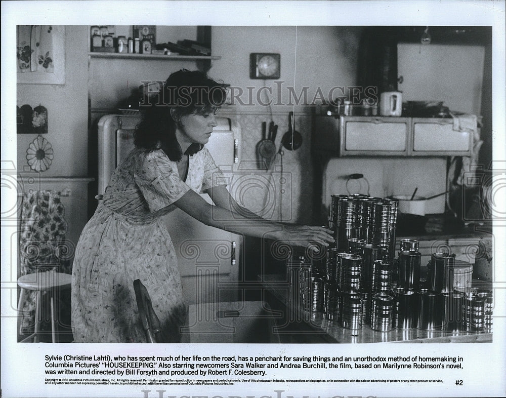 1986 Press Photo Actress Christine Lahti in &quot;Housekeeping&quot;- Historic Images