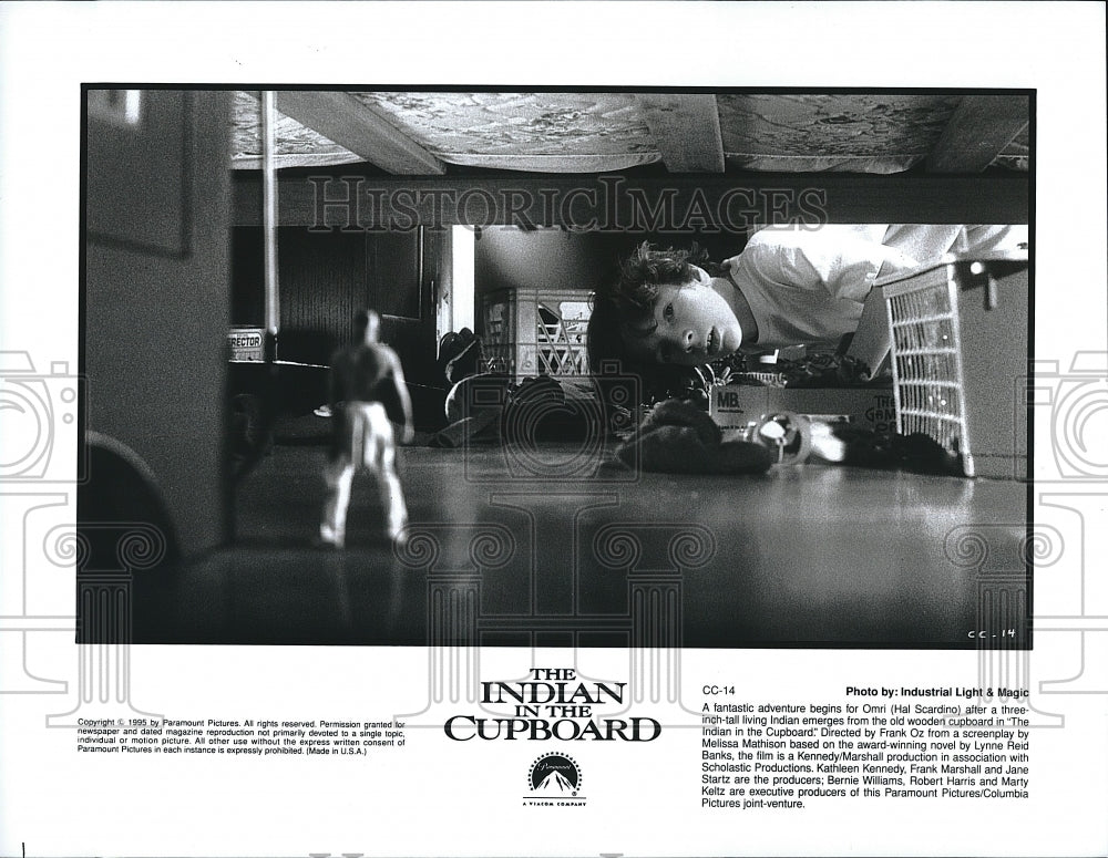 1995 Press Photo Actor Hal Scardino in &quot;The Indian in the Cupboard&quot;- Historic Images