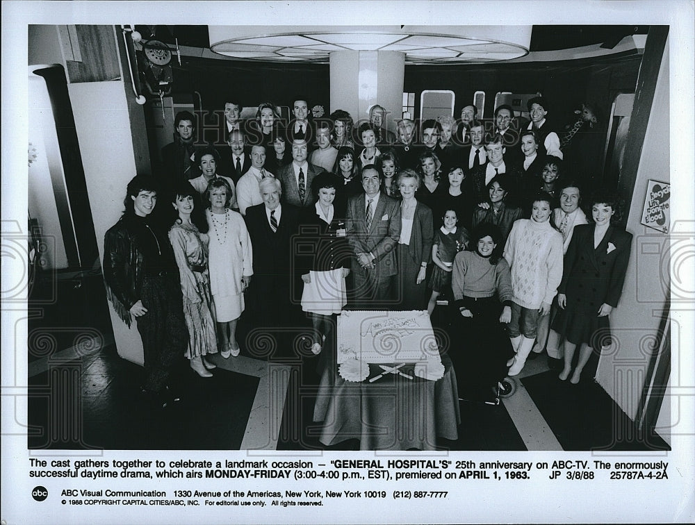 1988 Press Photo &quot;General Hospital&#39;s &quot; 25th Anniversary special- Historic Images