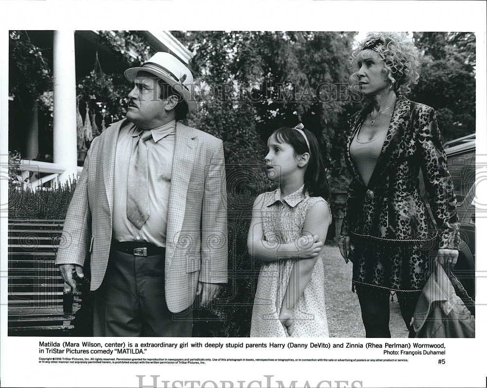 1996 Press Photo DeVito Wilson &amp; Perlman Star In &quot;Matilda&quot;- Historic Images