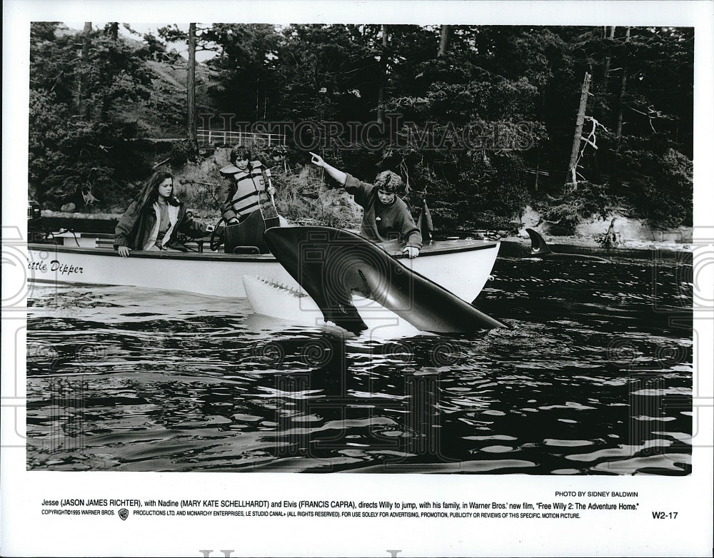 1995 Press Photo Jason James Richter and Francis Capra in &quot;Free Willy 2: The- Historic Images