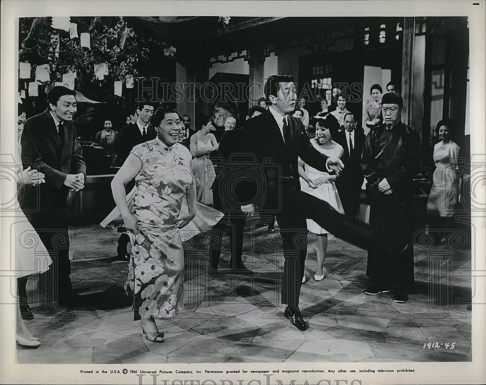 1961 Press Photo Movie Scene From &quot;Flower Drum Song&quot;- Historic Images