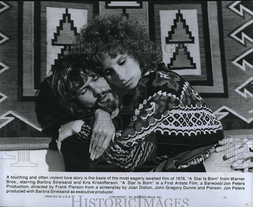 1977 Press Photo Singer Barbra Streisand, Kris Kristoffersn In A Star Is Born- Historic Images