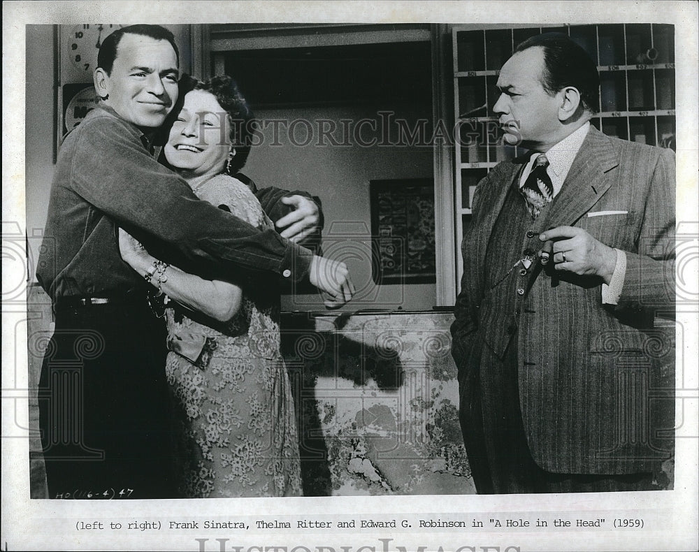 1959 Press Photo Actor Frank Sinatra &amp; Thelma Ritter in &quot;A Hole in the Head&quot;- Historic Images