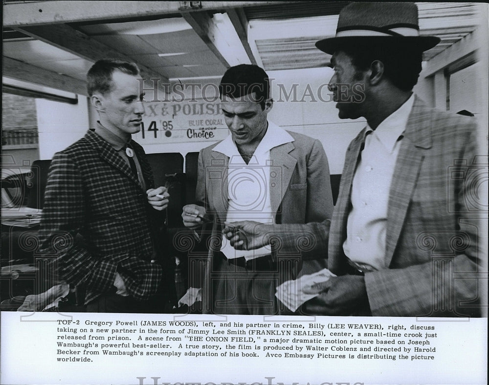 1979 Press Photo Actor James Woods, Lee Weaver, Franklyn Seales, The Onion Field- Historic Images