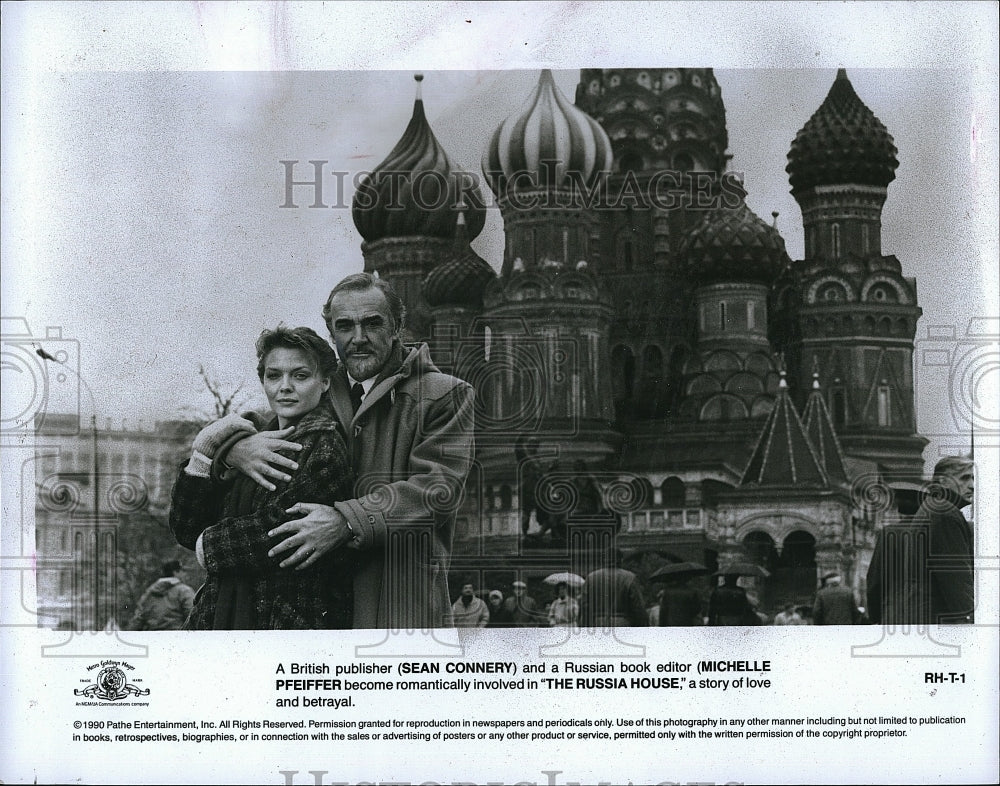 1990 Press Photo Actor Sean Connery, Michelle Pfeiffer, The Russia House- Historic Images