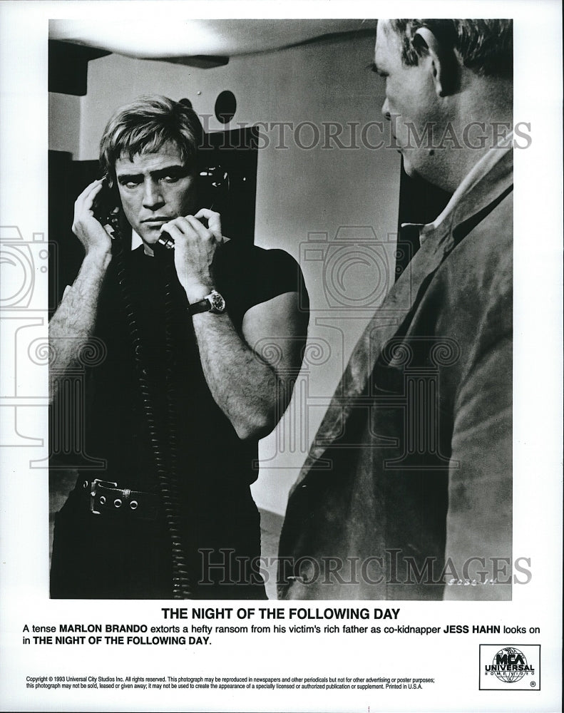 1993 Press Photo Jess Hahn, Marlon Brando &quot;The Night of the Following Day&quot;- Historic Images