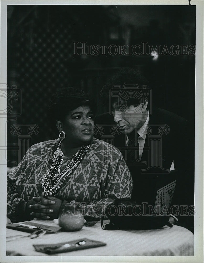 1986 Press Photo Actress Nell Carter &amp; Paul Sand in &quot;Gimme a Break&quot;- Historic Images