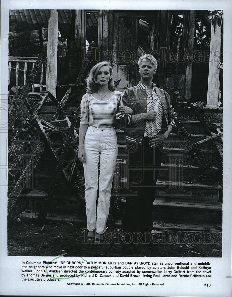 1981 Press Photo Cathy Moriarty and Dan Aykroyd stars in &#39;Neighbors&quot;.- Historic Images