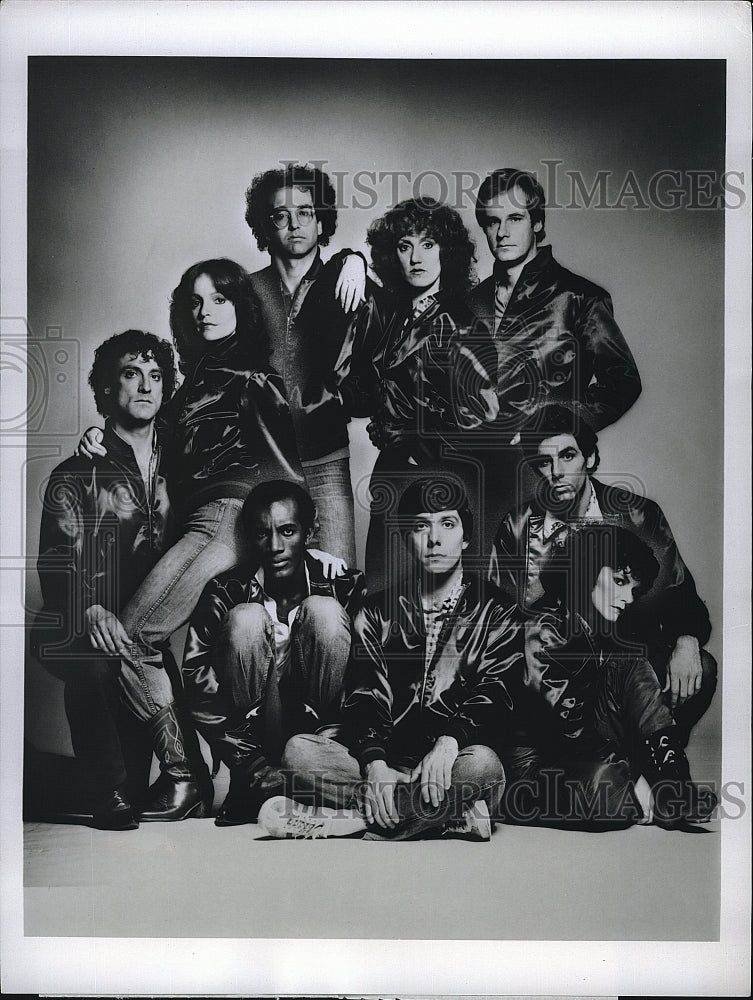 1980 Press Photo Cast Members of &quot;Fridays&quot;- Historic Images