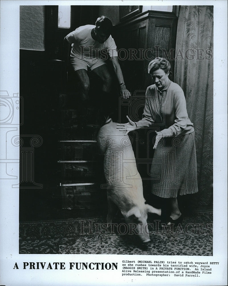 1984 Press Photo "A Private Function" Michael Palin & Maggie Smith- Historic Images