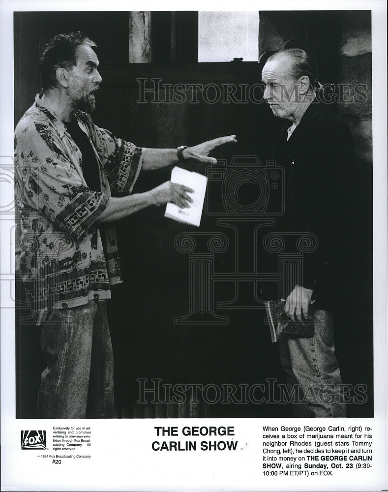 1994 Press Photo George Carlin & Tommy Chong Star In "The George Carlin Show"- Historic Images