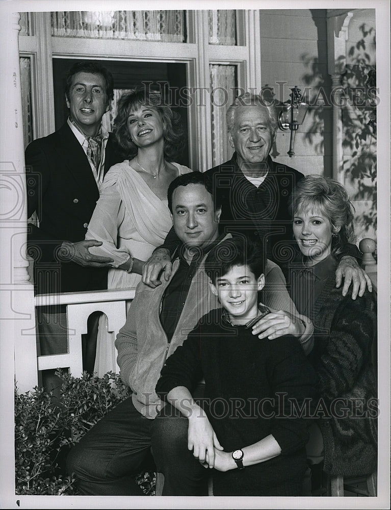 1989 Press Photo Jay Lambert, Stuart Pankin and Wendy Schaal in Nearly Departed- Historic Images