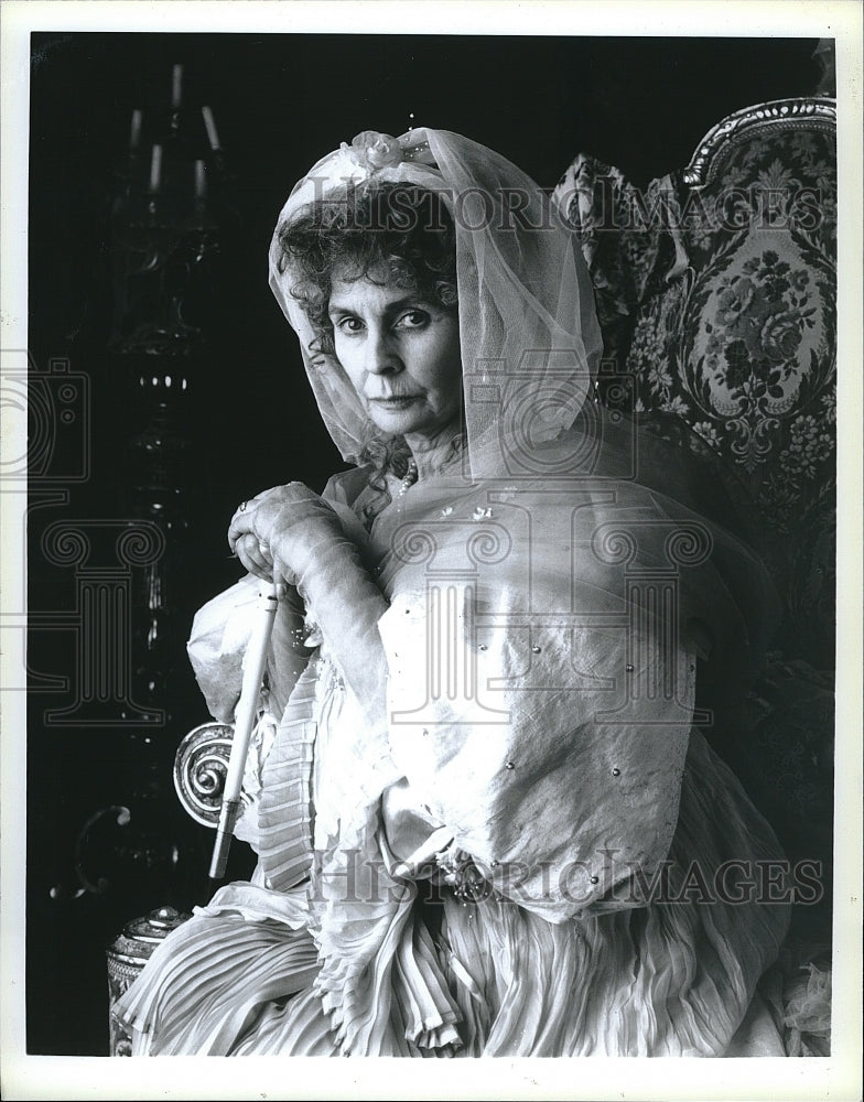 1989 Press Photo Jean Simmons Stars In &quot;Great Expectations&quot;- Historic Images