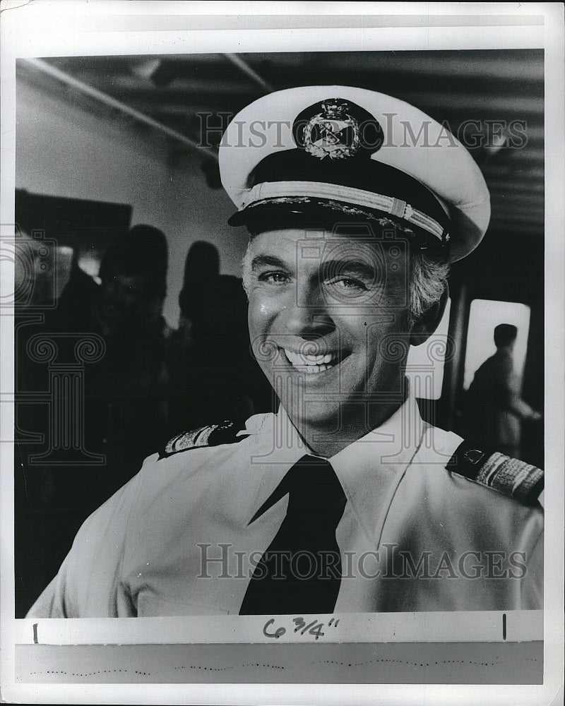 1985 Press Photo Gavin MacLeod on &quot;The Love Boat&quot;- Historic Images