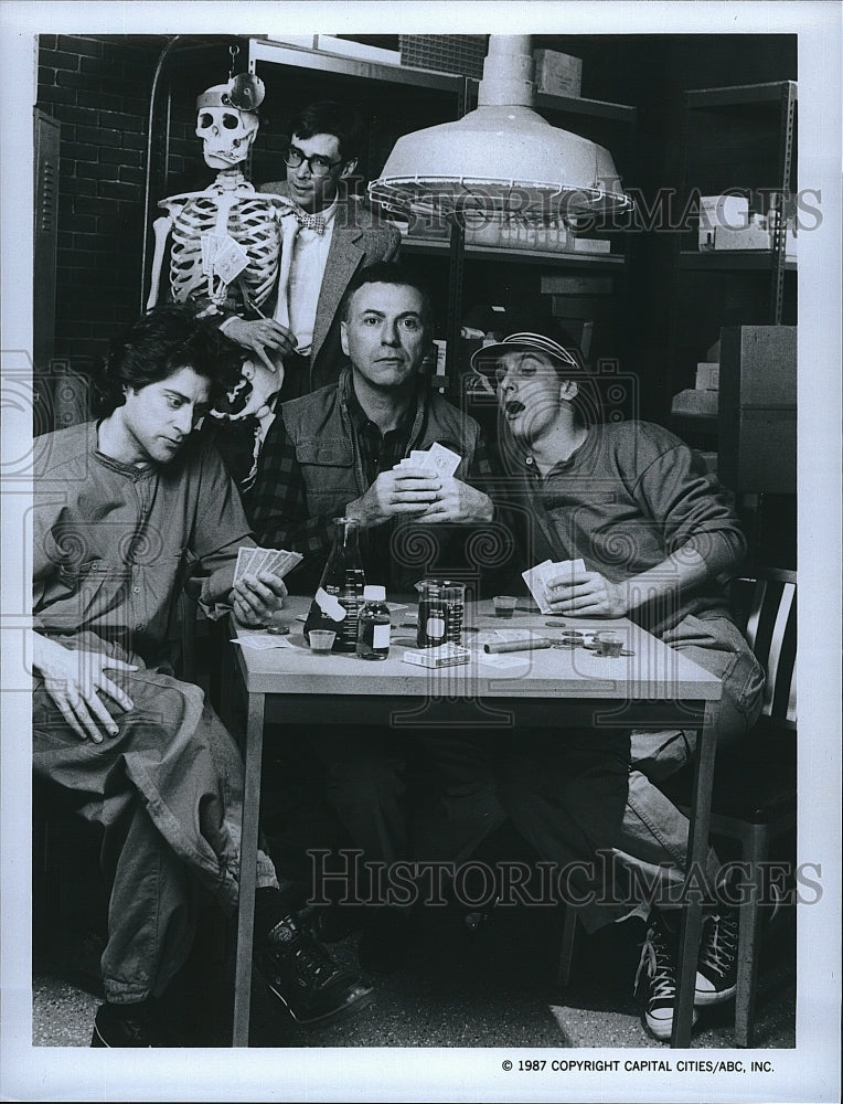 1987 Press Photo &quot;Harry&quot; Alan Arkin,Richard Lewis,Matt Craven,Thom Bray- Historic Images