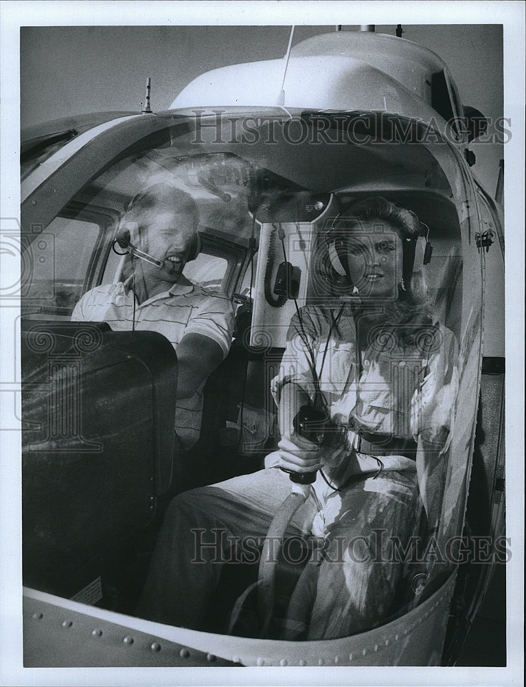 Press Photo Television Show Hawaiian Heat Helicopter Actors - Historic Images