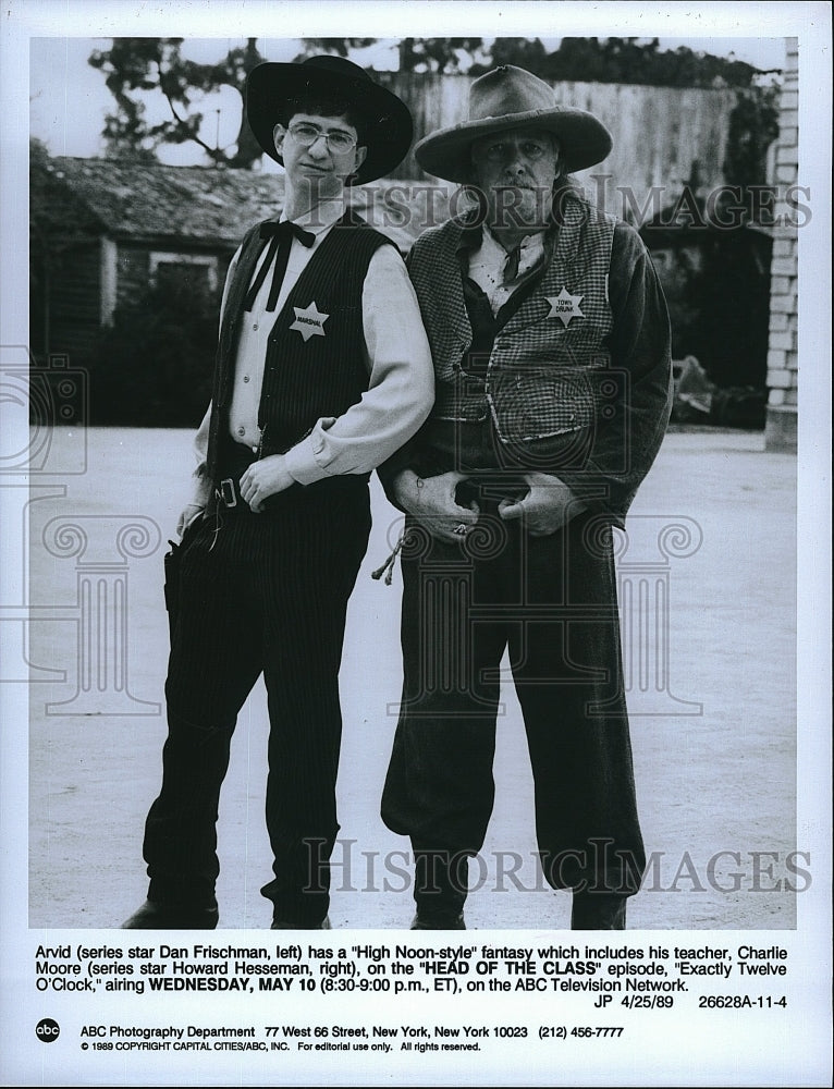 1989 Press Photo Actor Dan Frischman &amp; Howard Hesseman in &quot;Head of the Class&quot;- Historic Images