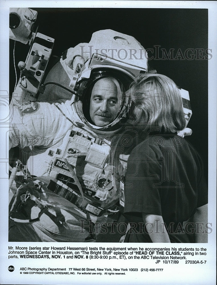 1989 Press Photo &quot;Head of the Class&#39; starring Howard Hesseman- Historic Images