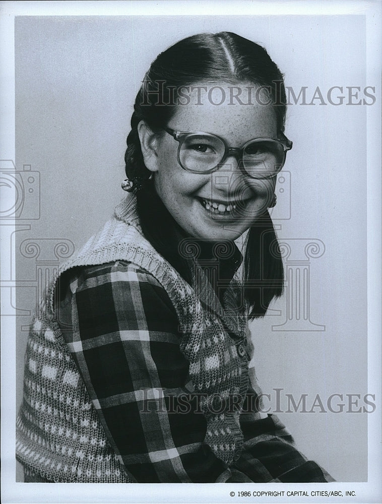 1986 Press Photo Tannis Vallely in "Head of the Class"- Historic Images