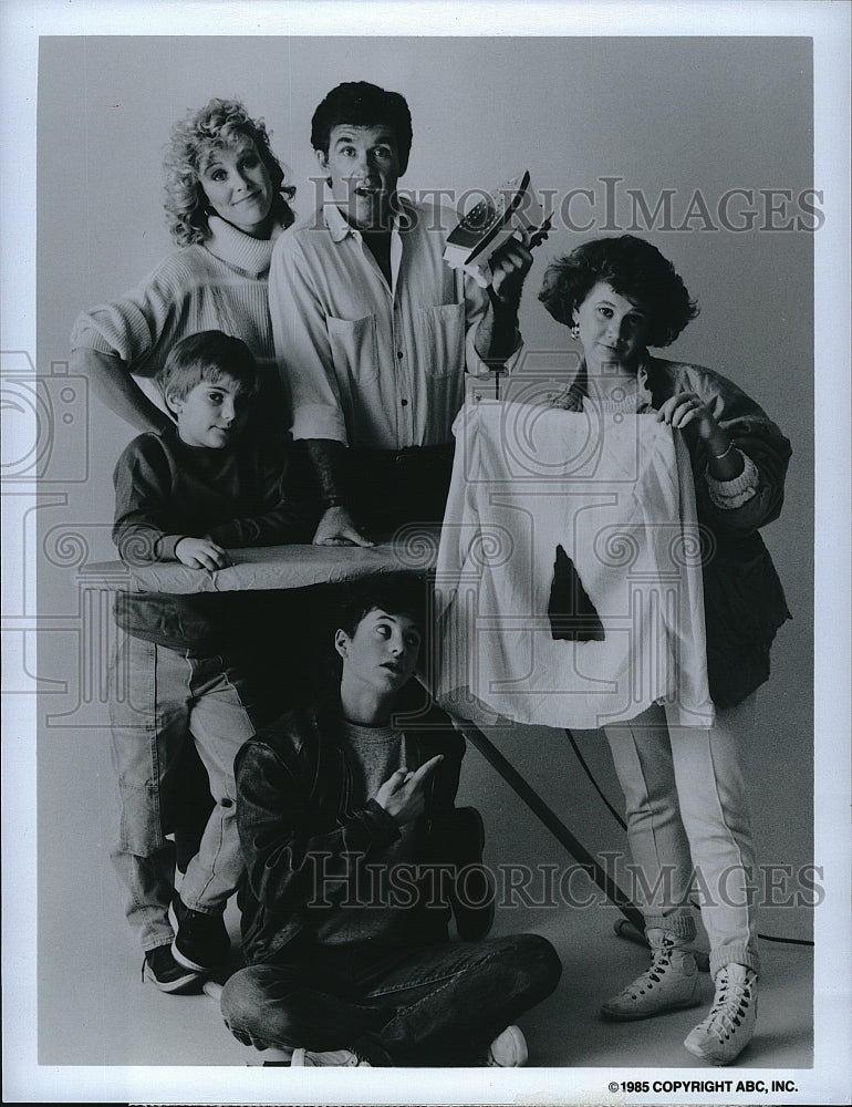 1985 Press Photo Growing Pains Kirk Cameron Tracy Gould Jeremy Miller Joanna- Historic Images